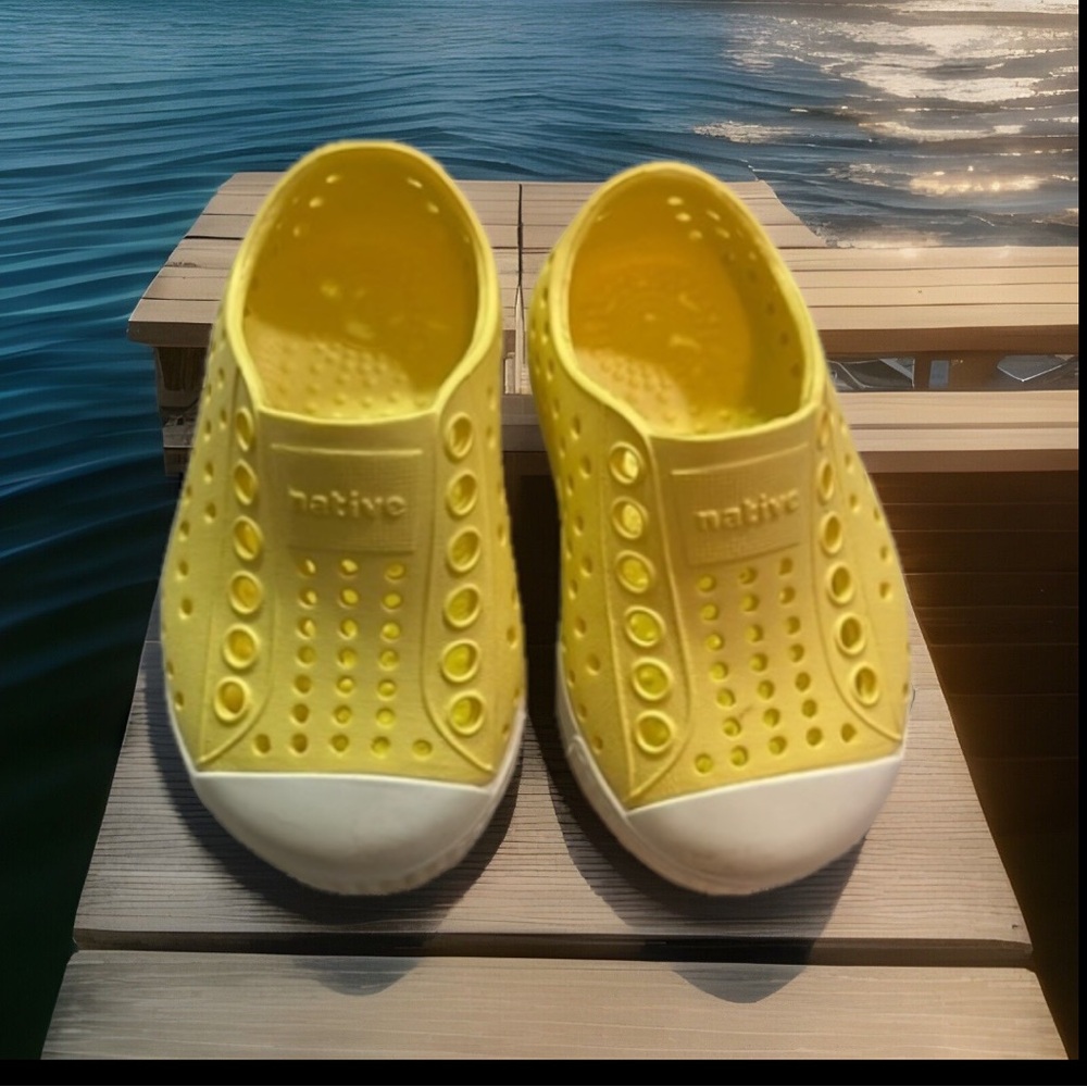 Native Shoes Yellow Unisex-Child Jefferson Sneaker Shock absorbent, Odor Resist
